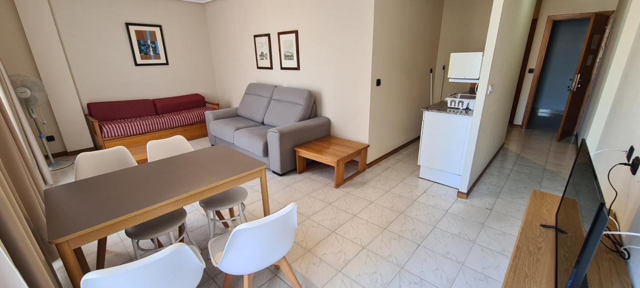 Apartamentos Laredo-Playa エクステリア 写真